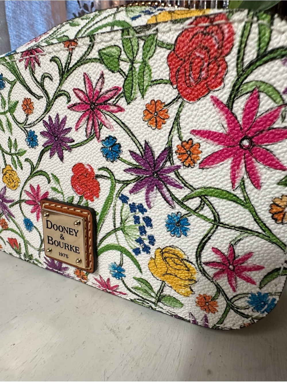 Dooney & Bourke White Wildflower Floral Coated Canvas Belt Bag - Picture 7 of 12